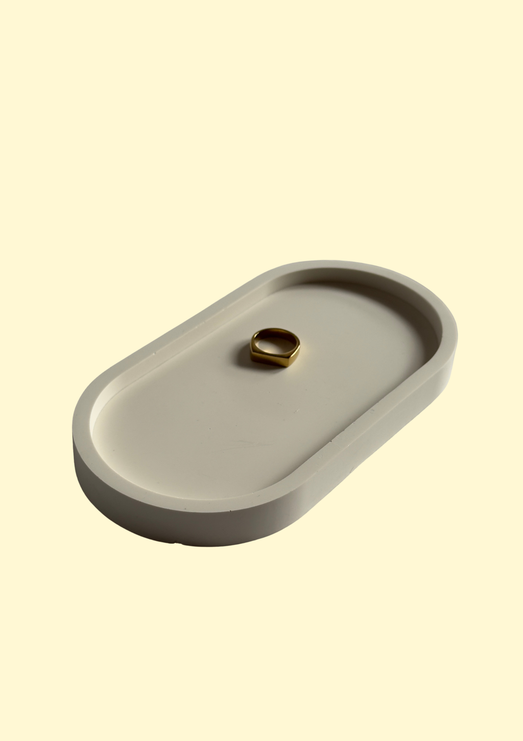Glasierte ovale Schale