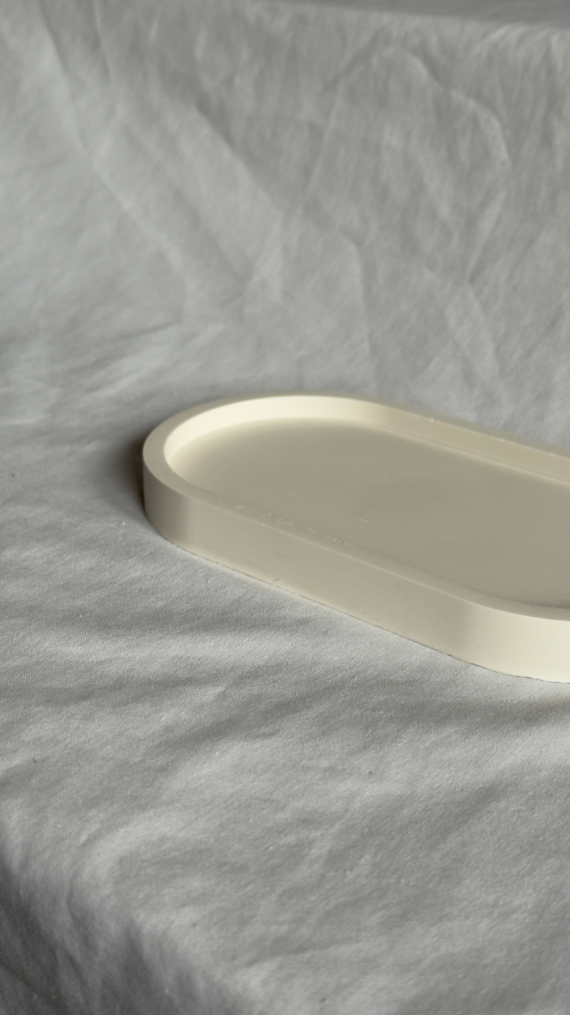 Glasierte ovale Schale