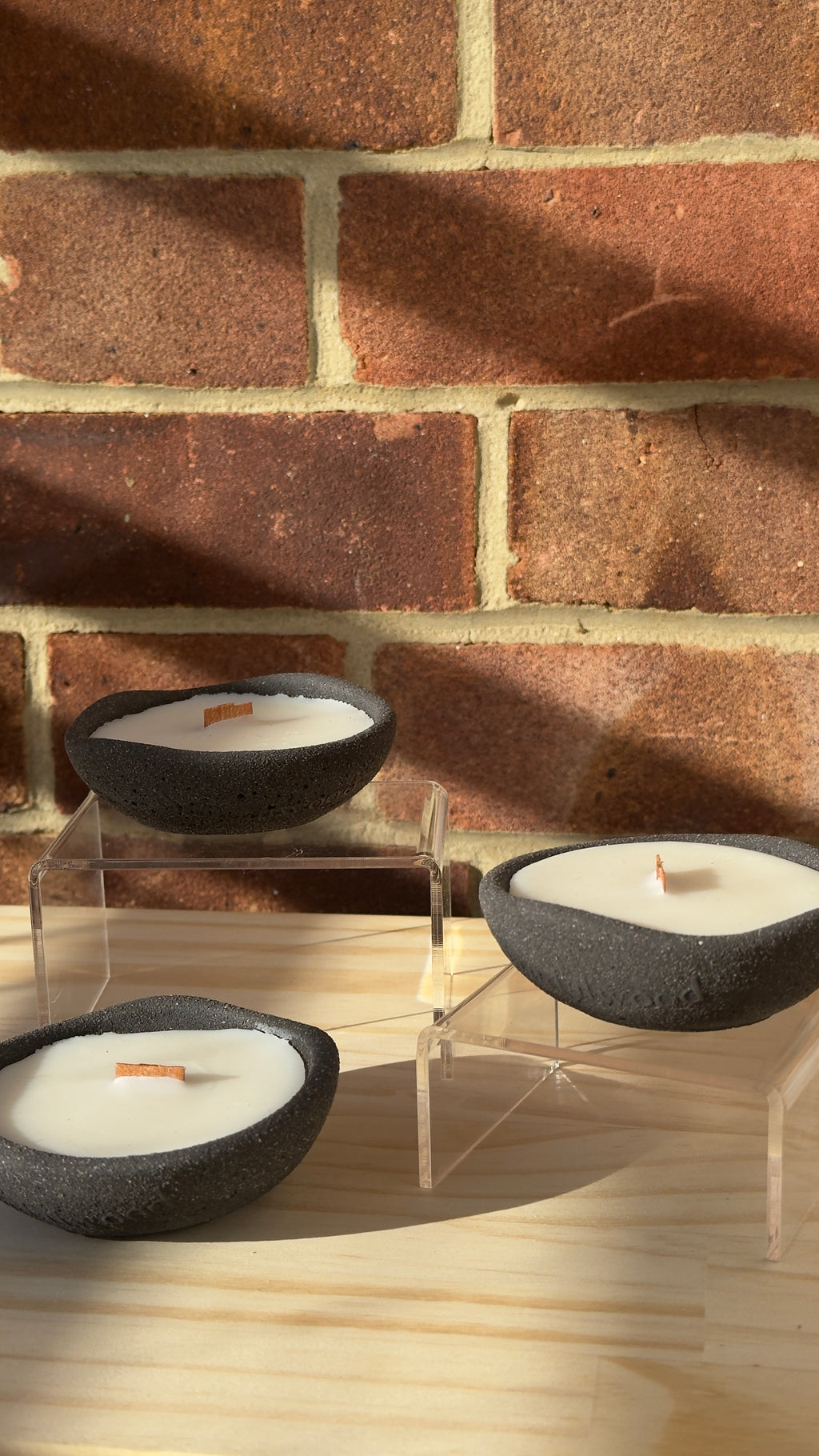 Sandalwood Trove candle